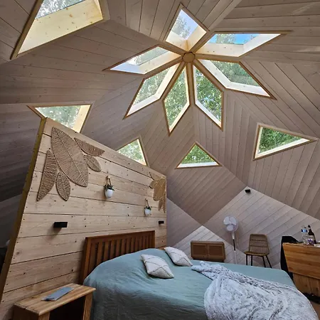 Les Domes De Draeck אתר קמפינג